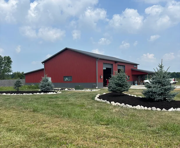Commercial property with fresh mulch beds and stone borders